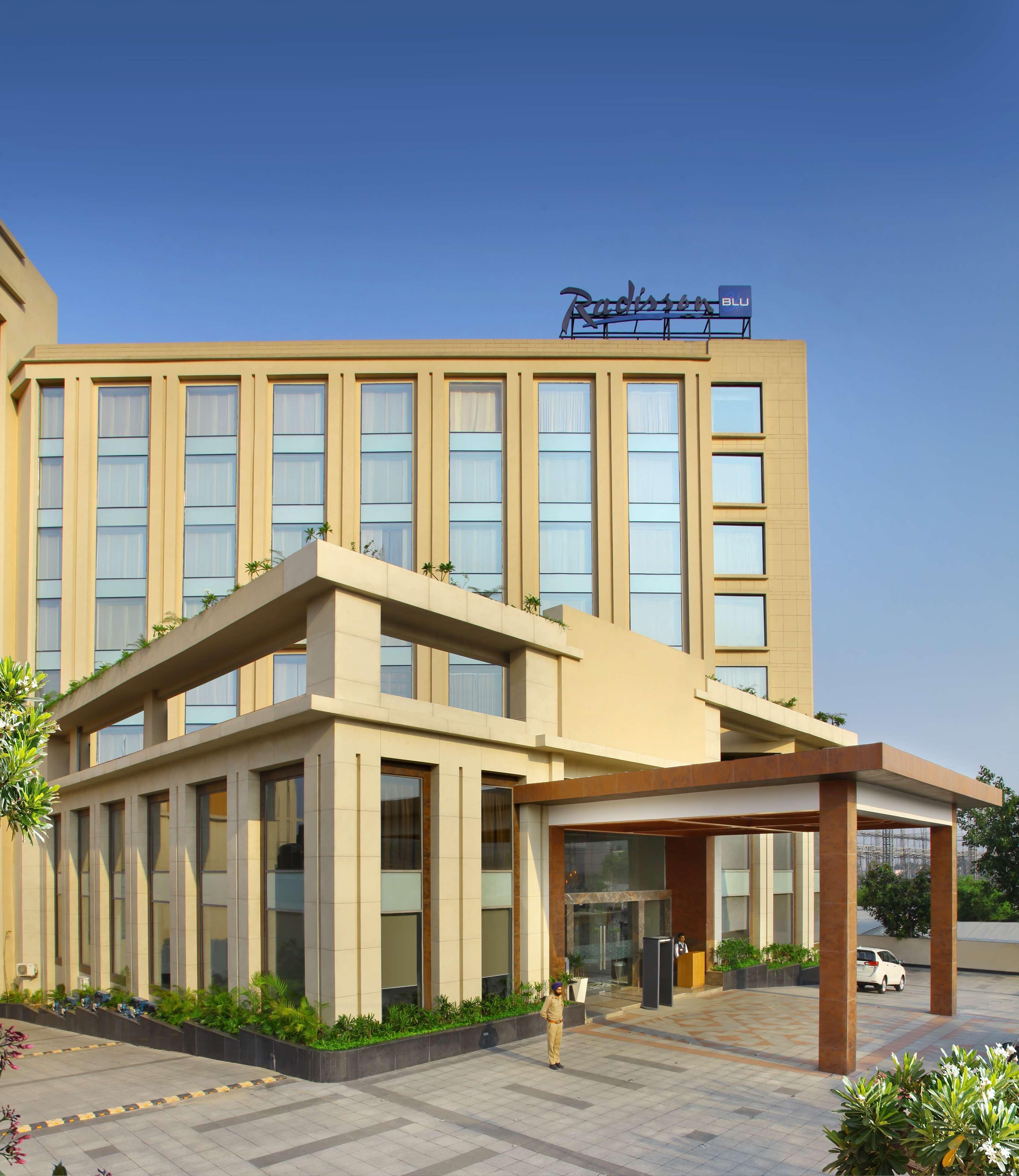 Hotel Radisson Blu Jammu Extérieur photo